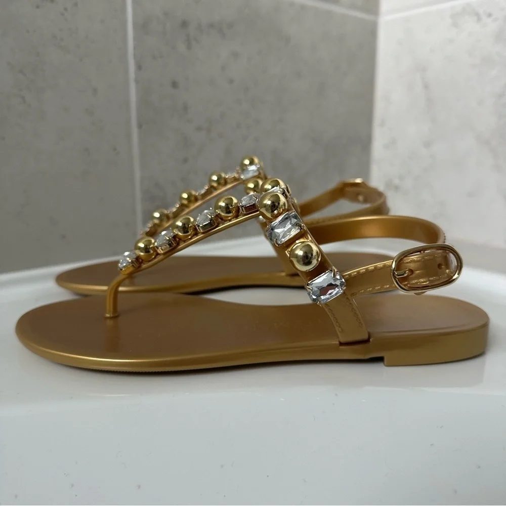 Stuart Weitzman Goldie Crystal Jelly Sandal Size 4